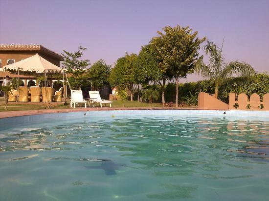 Regenta Resort Pushkar Fort מראה חיצוני תמונה